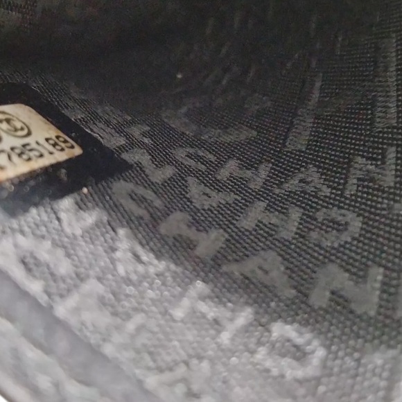 Authentic Chanel Wallet - Picture 6 of 8